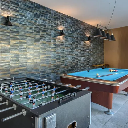 Ladominika Villa Jursici