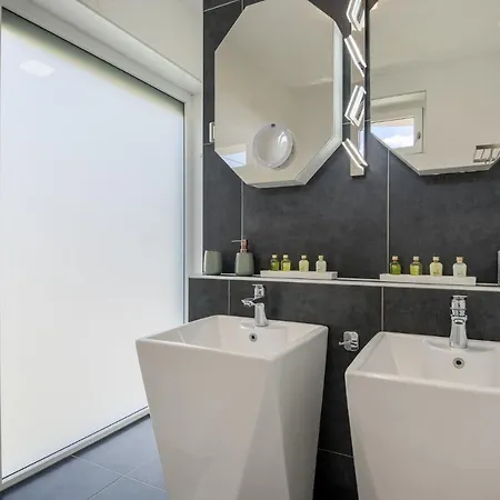 Ladominika Villa Jursici