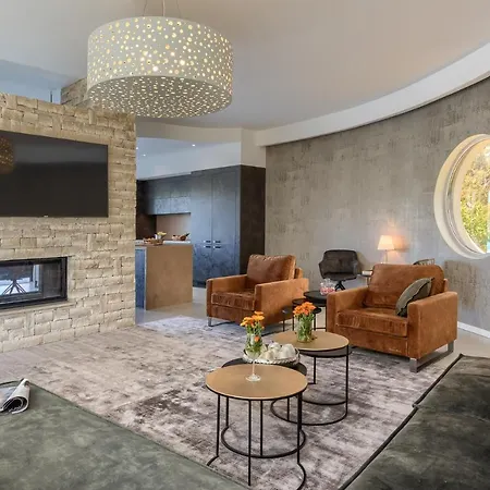 Villa Ladominika Jursici